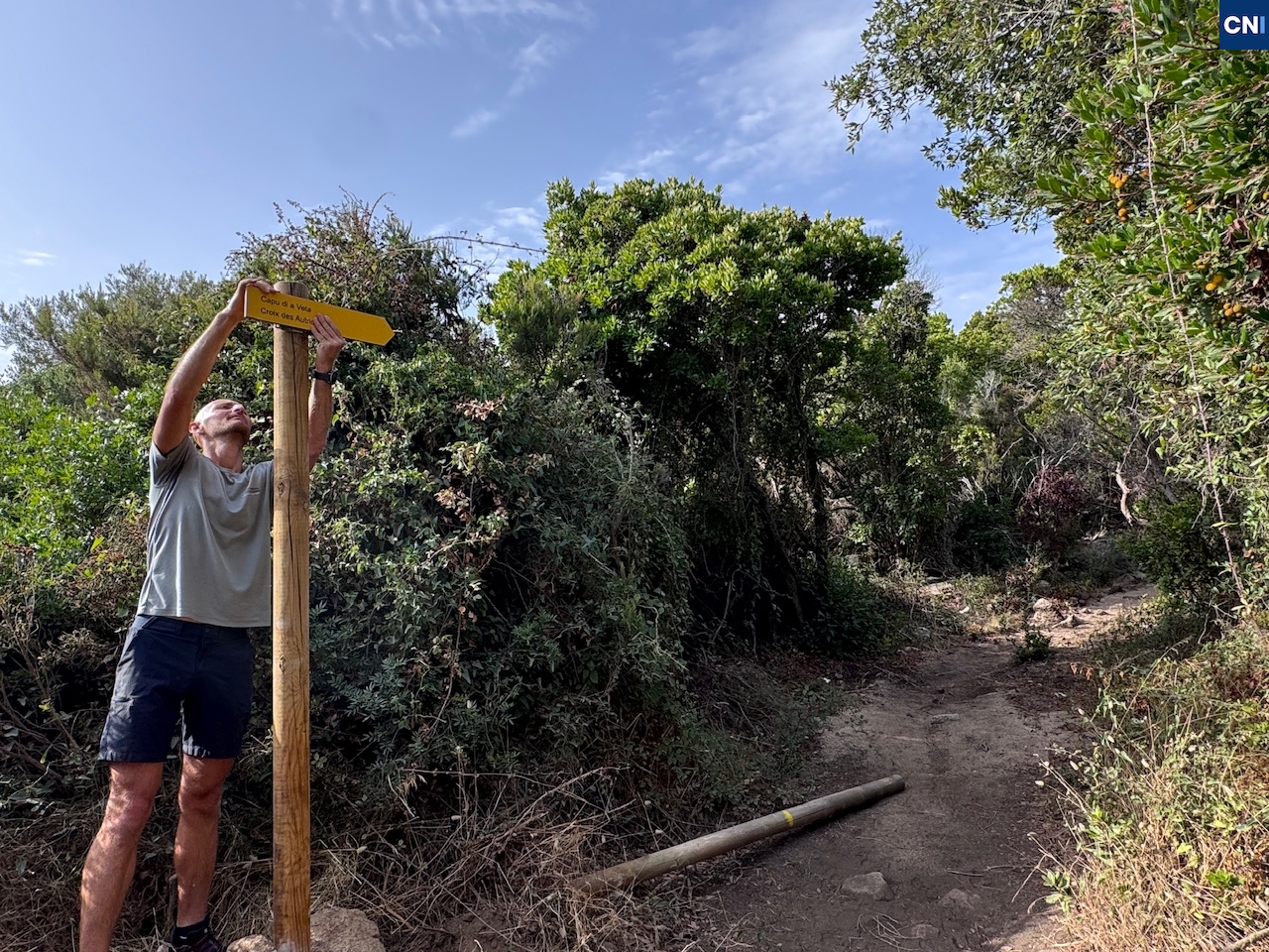 Calvi-Balagne : lancement de la nouvelle signalétique des sentiers de randonnée