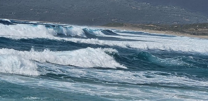 Haute-Corse : Vagues dangereuses sur les plages de la côte orientale