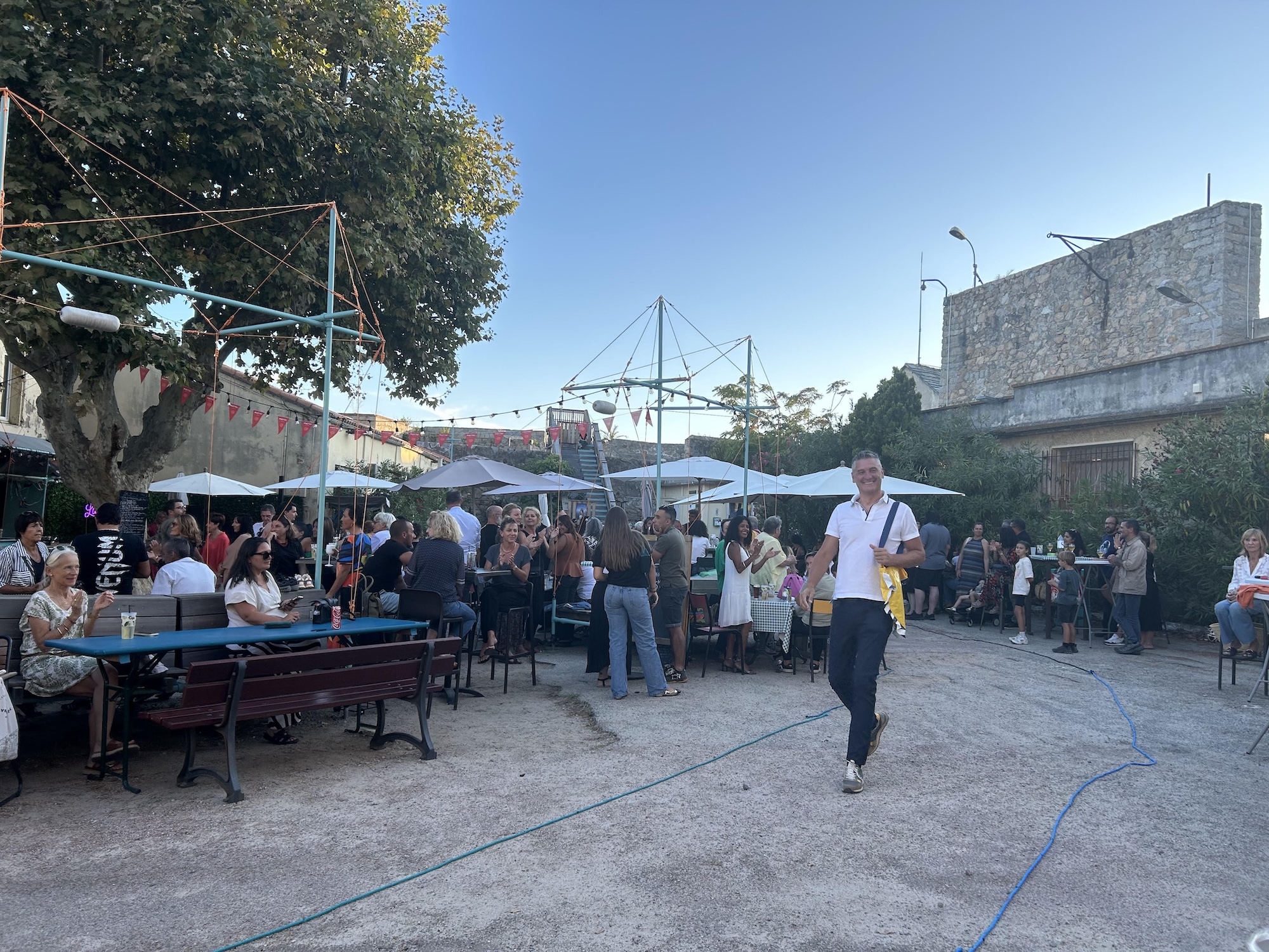 À la citadelle d’Ajaccio, la mode durable défile en textile recyclé