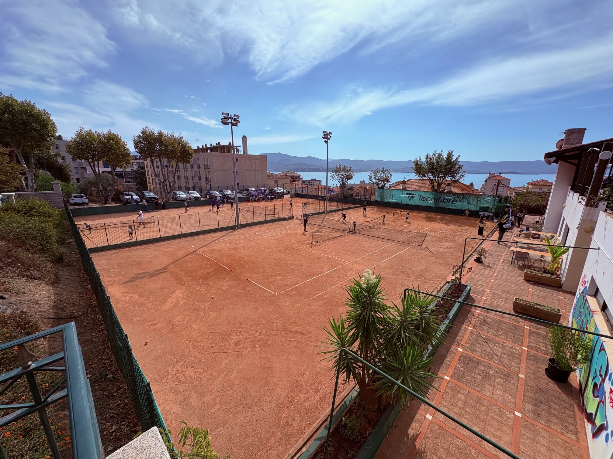 Le Tennis Club du Casone est désormais géré directement par la Ville d'Ajaccio.