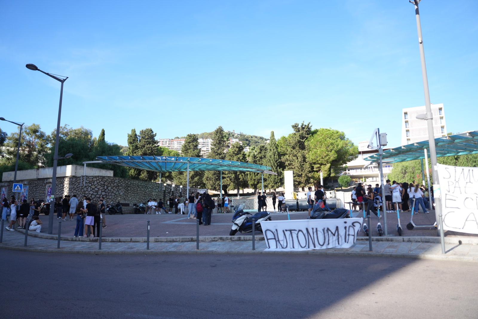 (Photos : Paule Santoni)