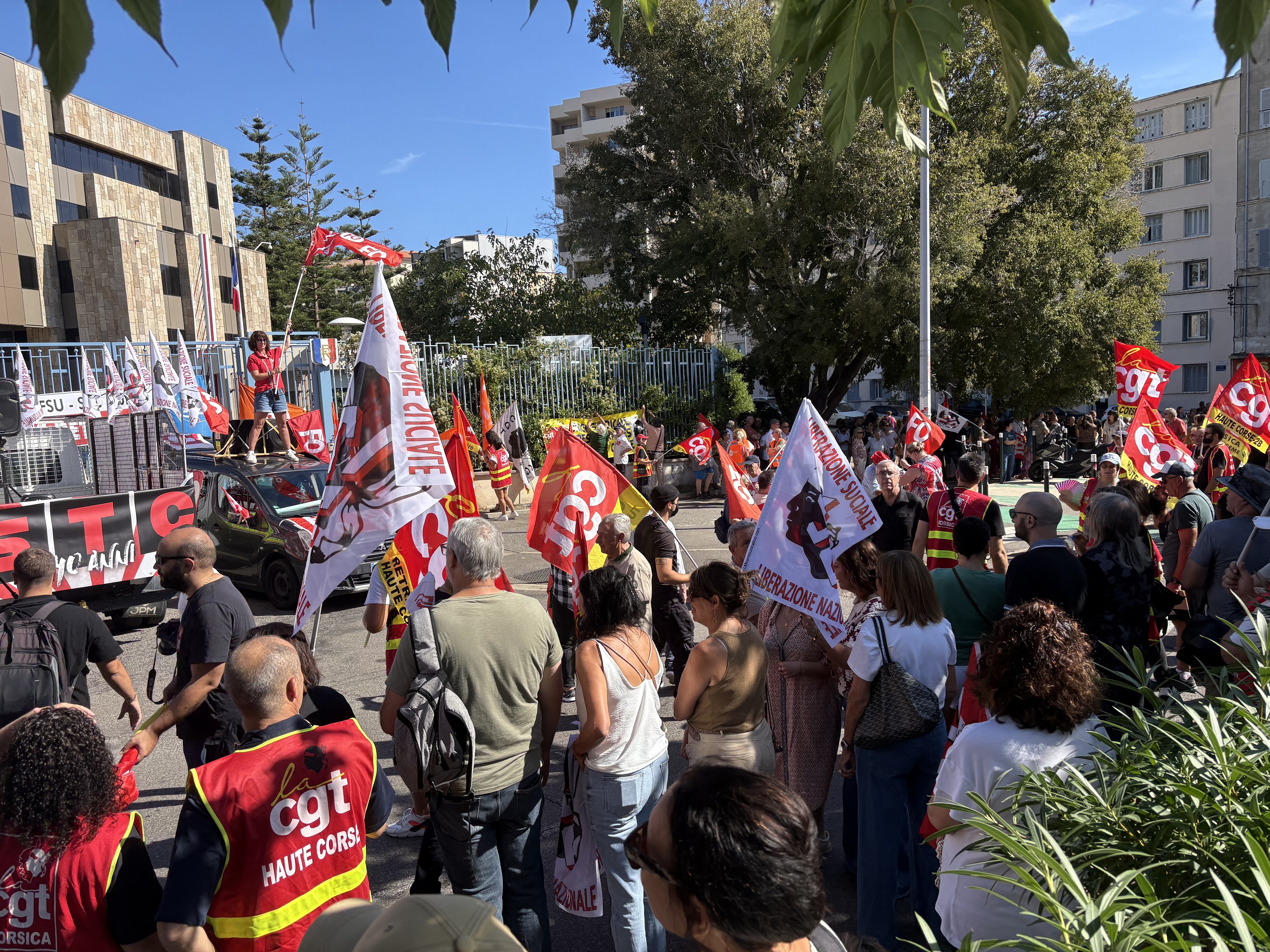 Rassemblement devant la préfecture de Haute-Corse