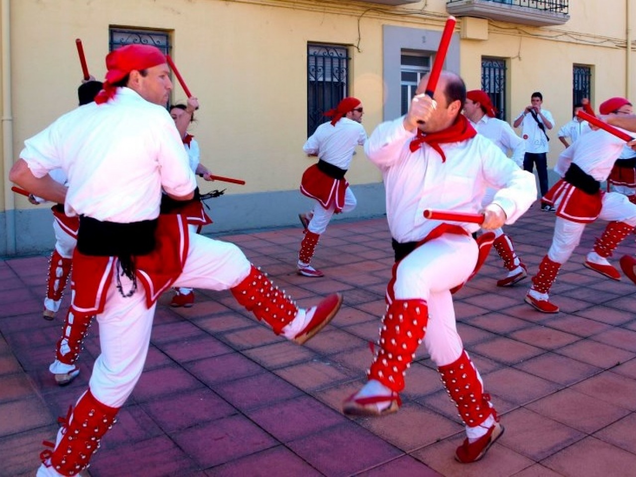 Durant 3 jours les Catalans égaieront les rues de Bastia avec notamment la danse des bâtons.