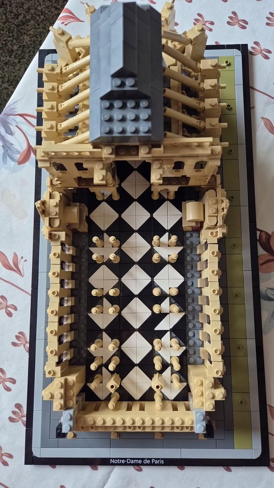 L'intérieur de Notre Dame de Paris.