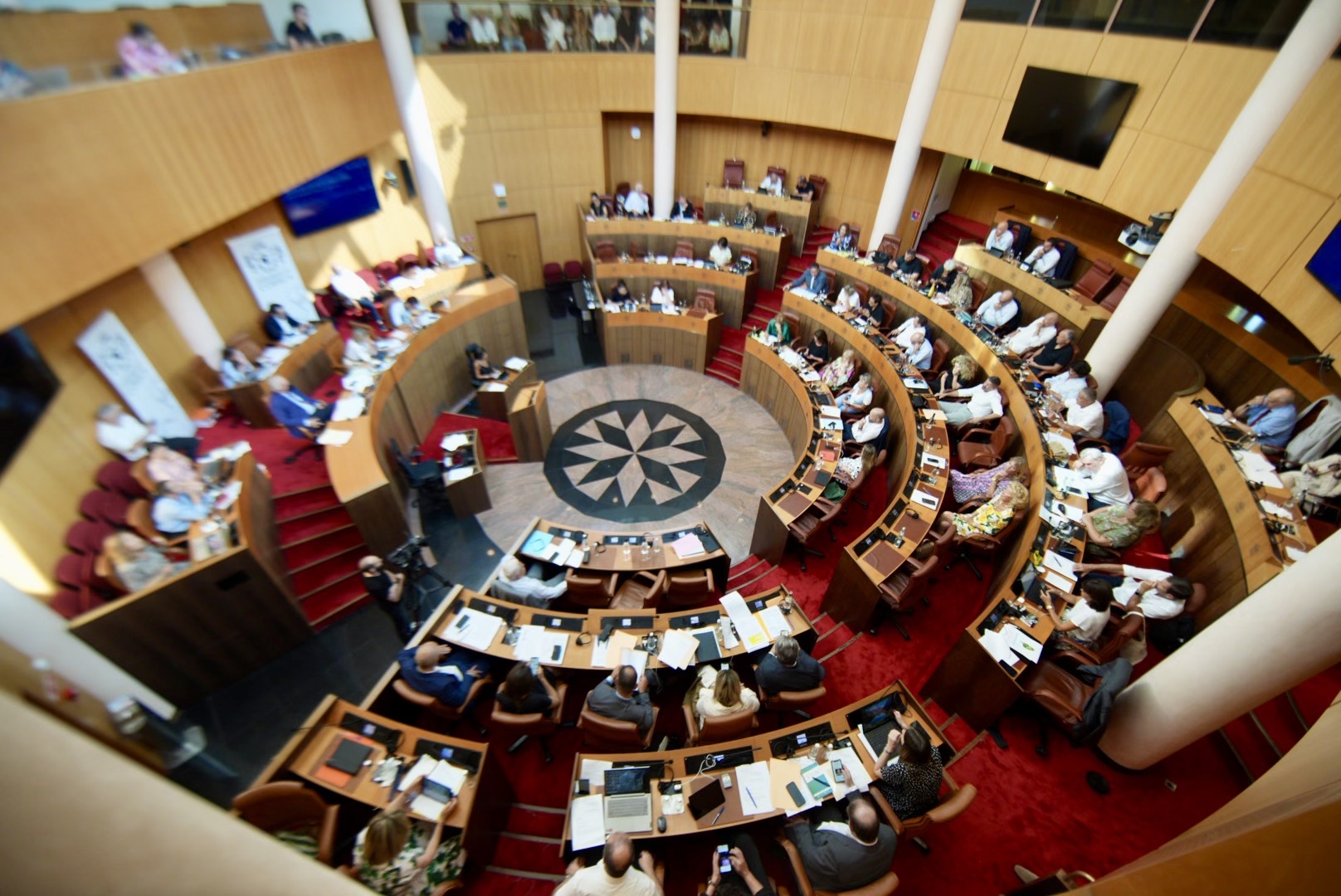 (Photo : Paule Santoni)