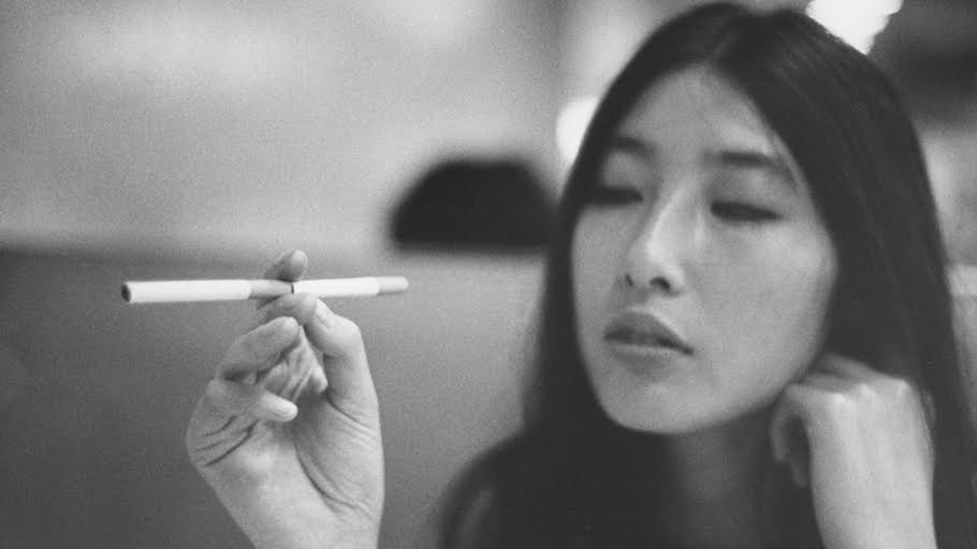 Le mystère de Koumiko est un film de Chris Marker de 1965. Il regarde vivre la belle Koumiko et à travers elle tout le Japon. Projection samedi 11 octobre de 10h à midi (projection avant de Dimanche à Pékin toujours de Chris Marker).