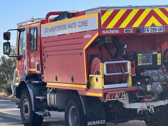 Corbara : des habitations légères de loisir et un bateau détruits par un incendie