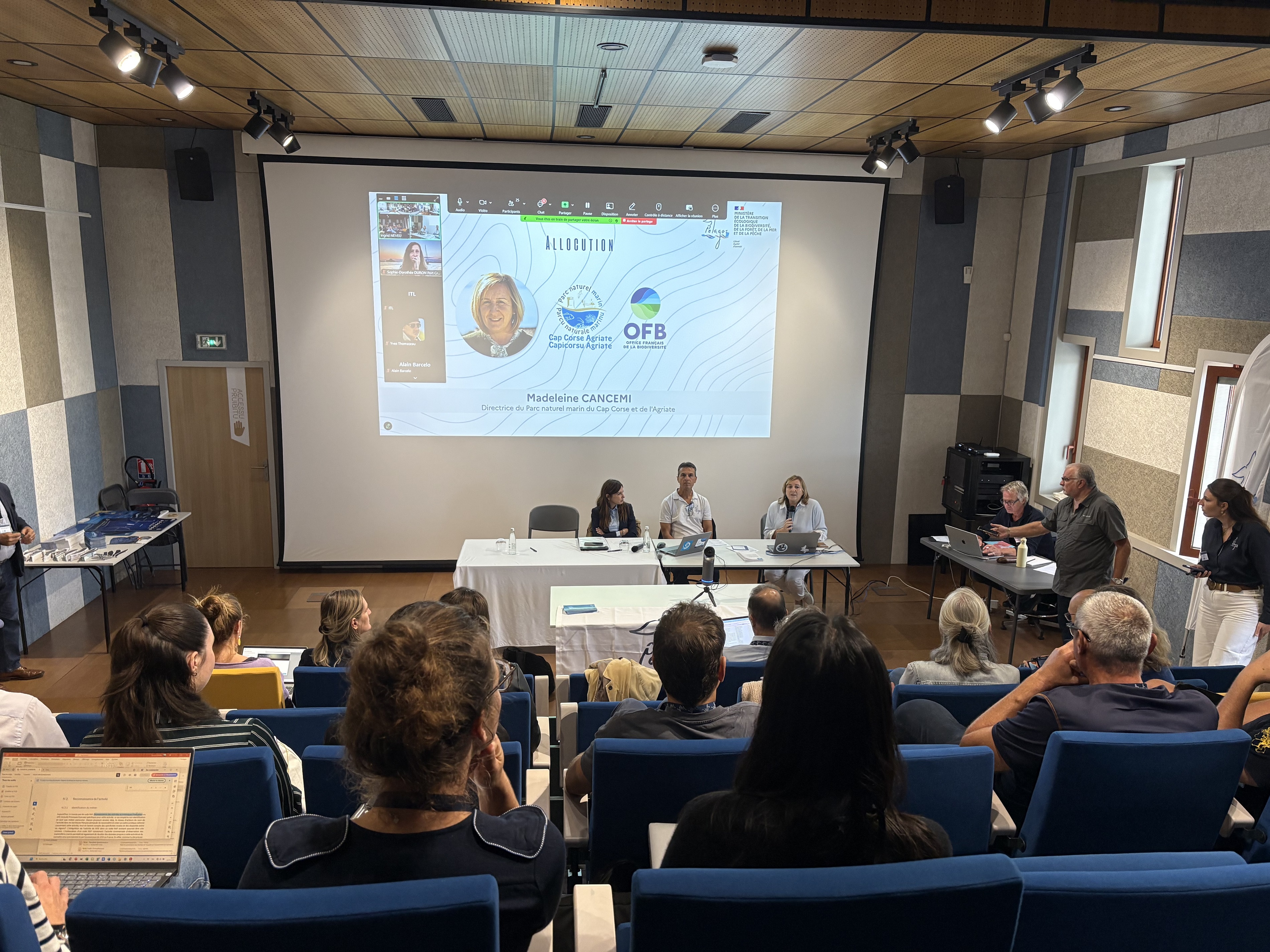 Madeleine Cancemi, directrice du Parc Naturel Marin du Cap Corse et de l’Agriate, a ouvert la réunion du Comité.