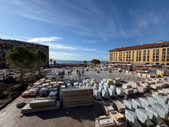 240 arbres et 5 000m2 de verdure : la révolution verte d’Ajaccio prend racine sur la place du Diamant