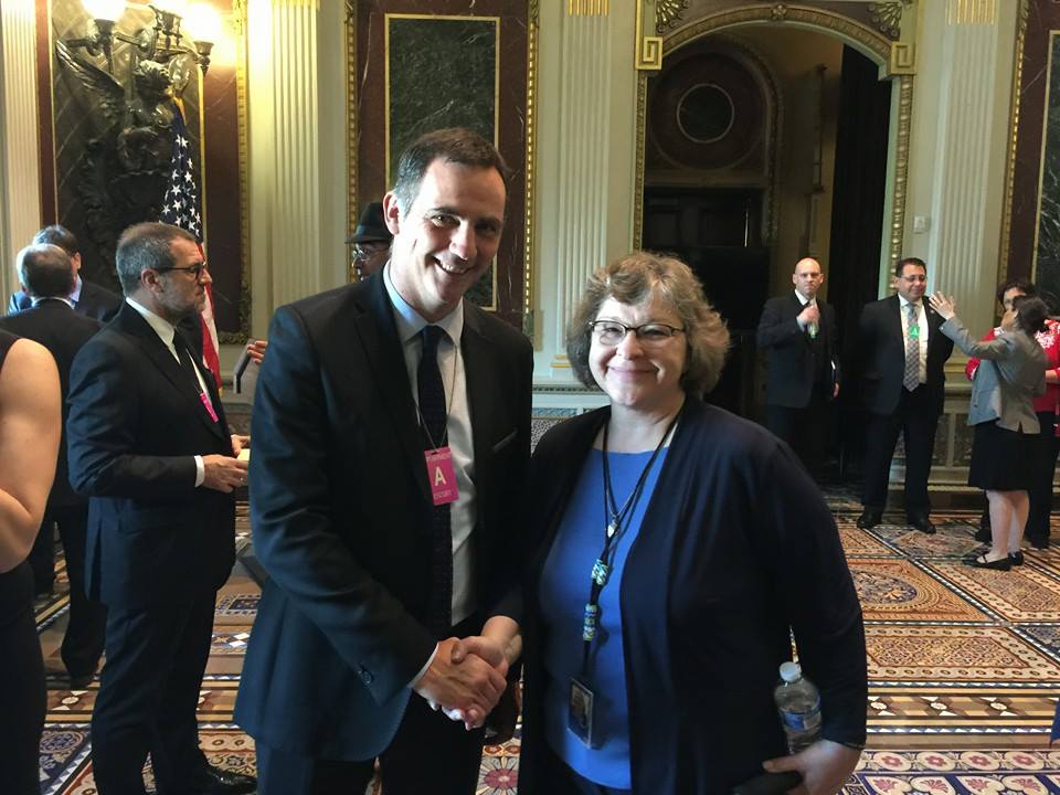 Gilles Simeoni et les membres de la délégation corse ont été reçus dans la Indian Treaty Room par Karen R. Diver, l'assistante spéciale du president Barack Obama pour les "Native American Affairs".