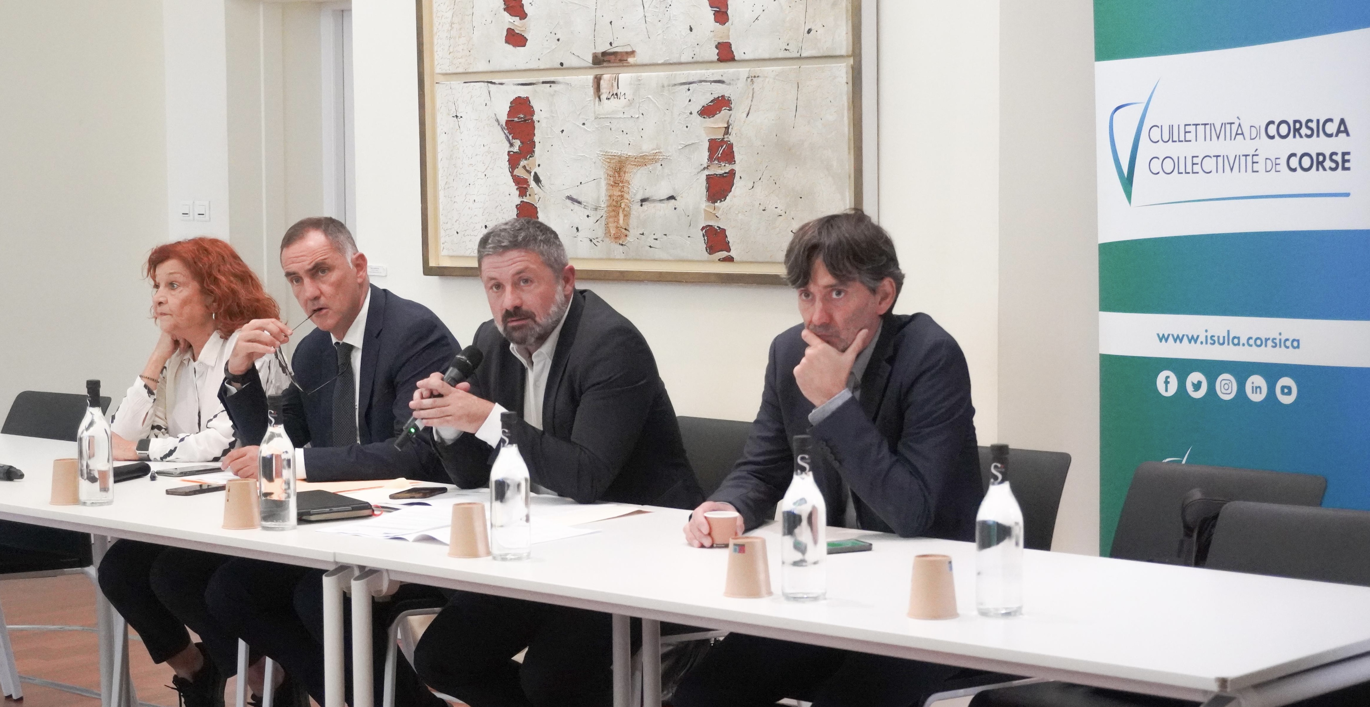 Marie Jeanne Nicoli, Gilles Simeoni, Jean-Félix Acquaviva et Julien Paolini.