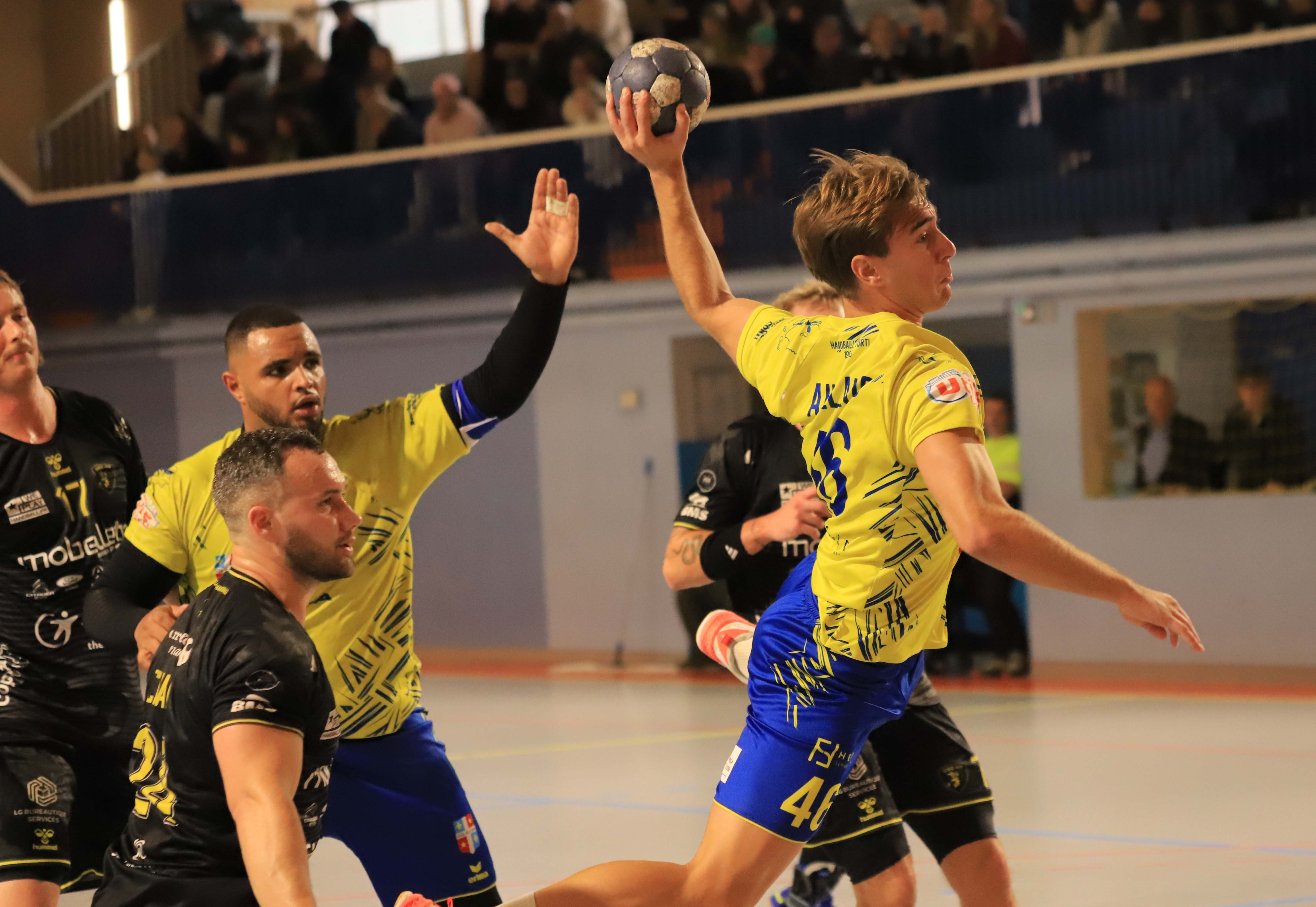 Handball N2 - La Crau surclasse Corte – Ile-Rousse (28-43)