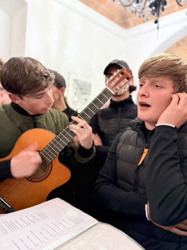 Praticalingua ghjunghje in Aiacciu... in furia !