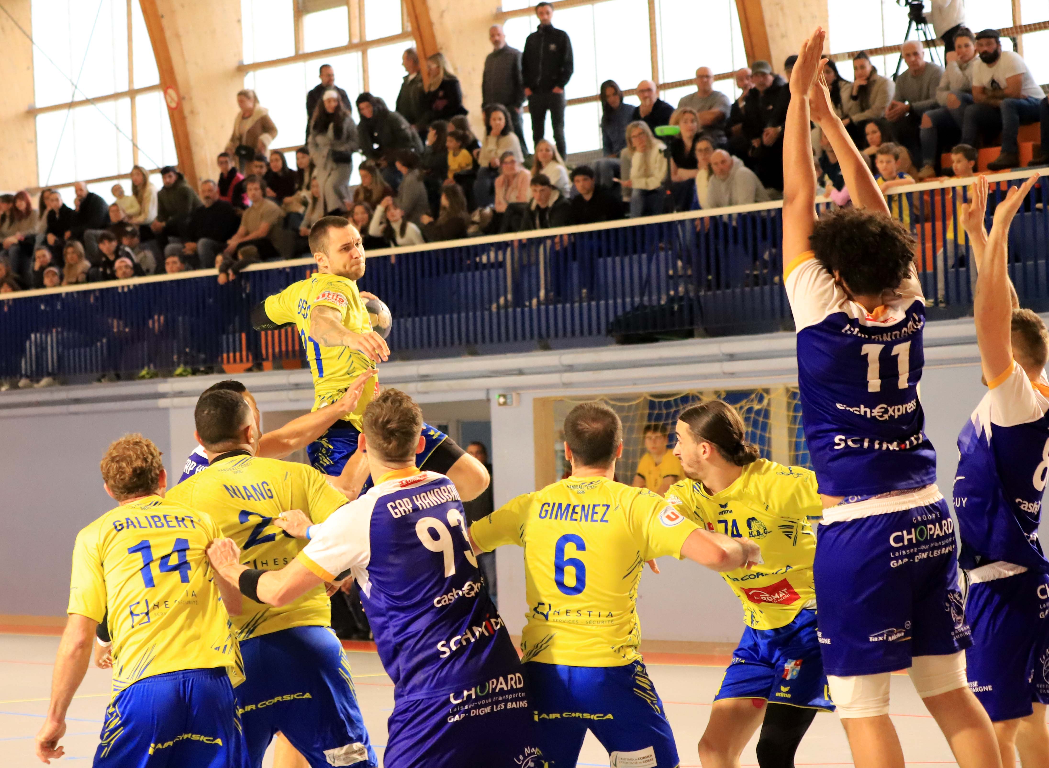 Berennyi et les Cortenais ont signé leur première victoire devant leur public. (Studio Photos Grazi Ritratti).