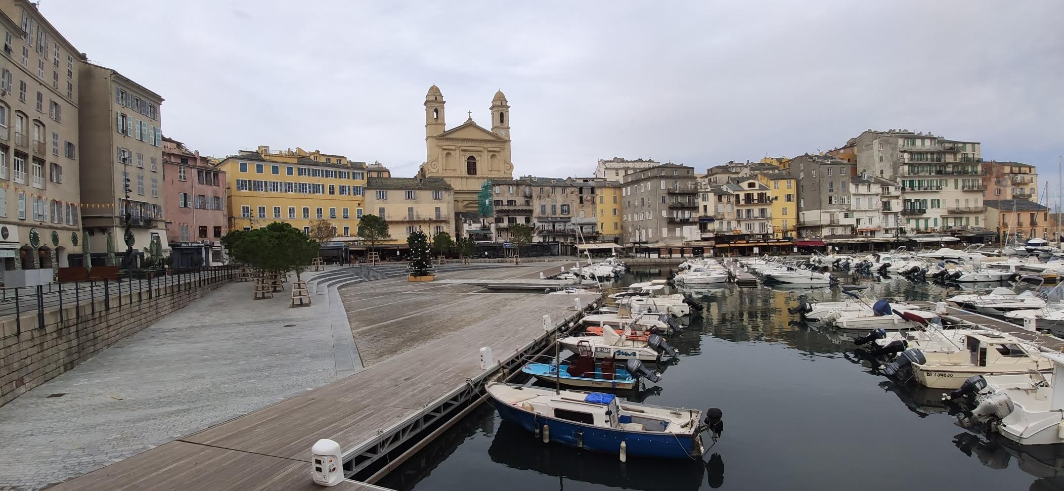 A màghjina - U vechju portu di Bastia senza un fiatu