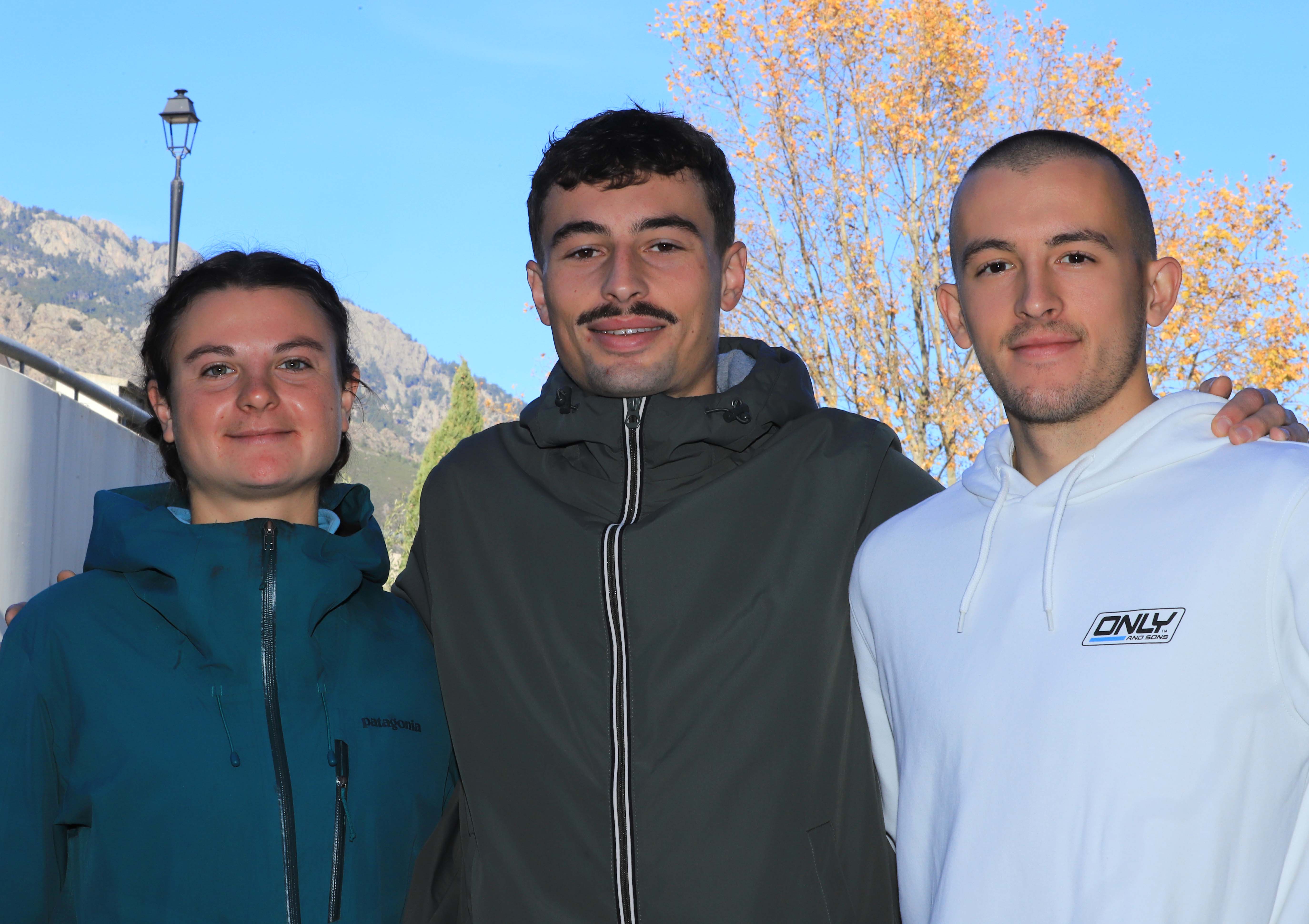 Corte : Ils courent la nuit, à la lumière de leurs frontales 