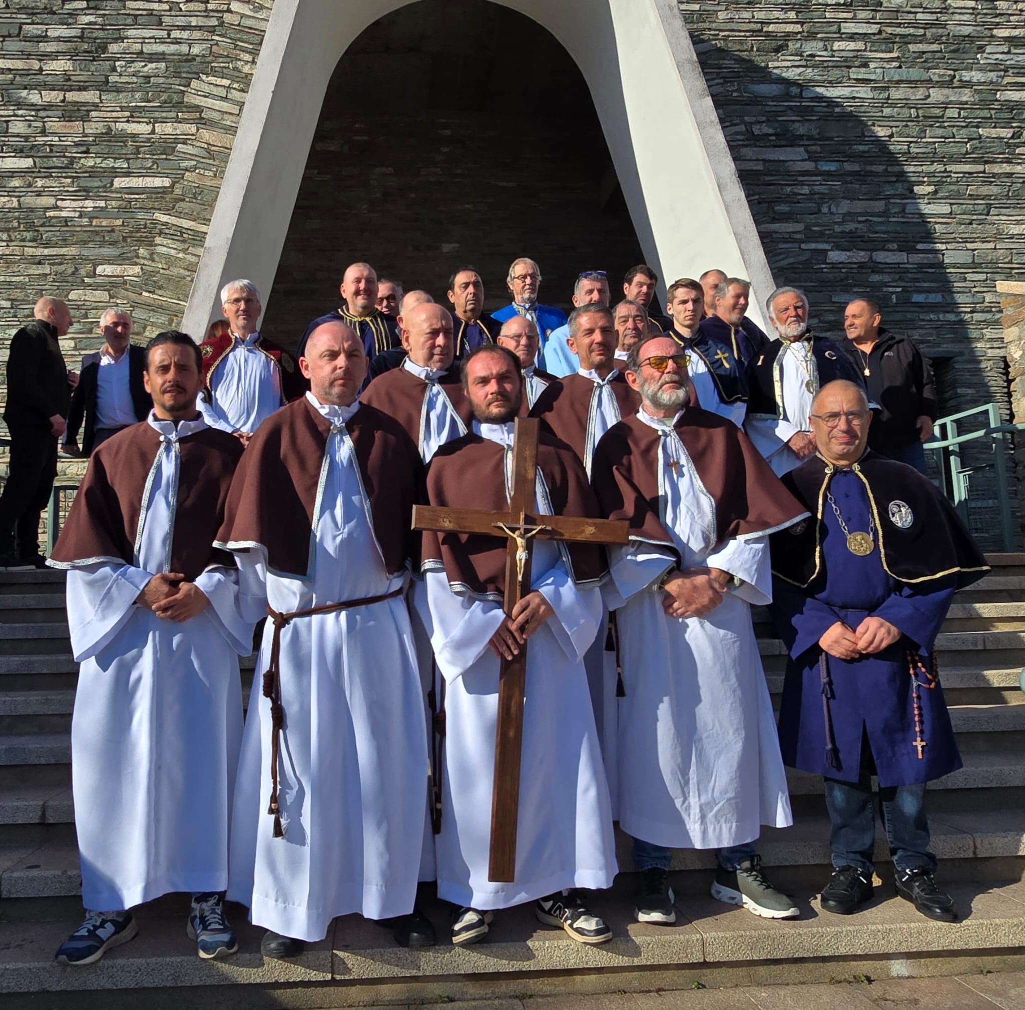 La confrérie St-François-d’Assise est de retour à Lupino.