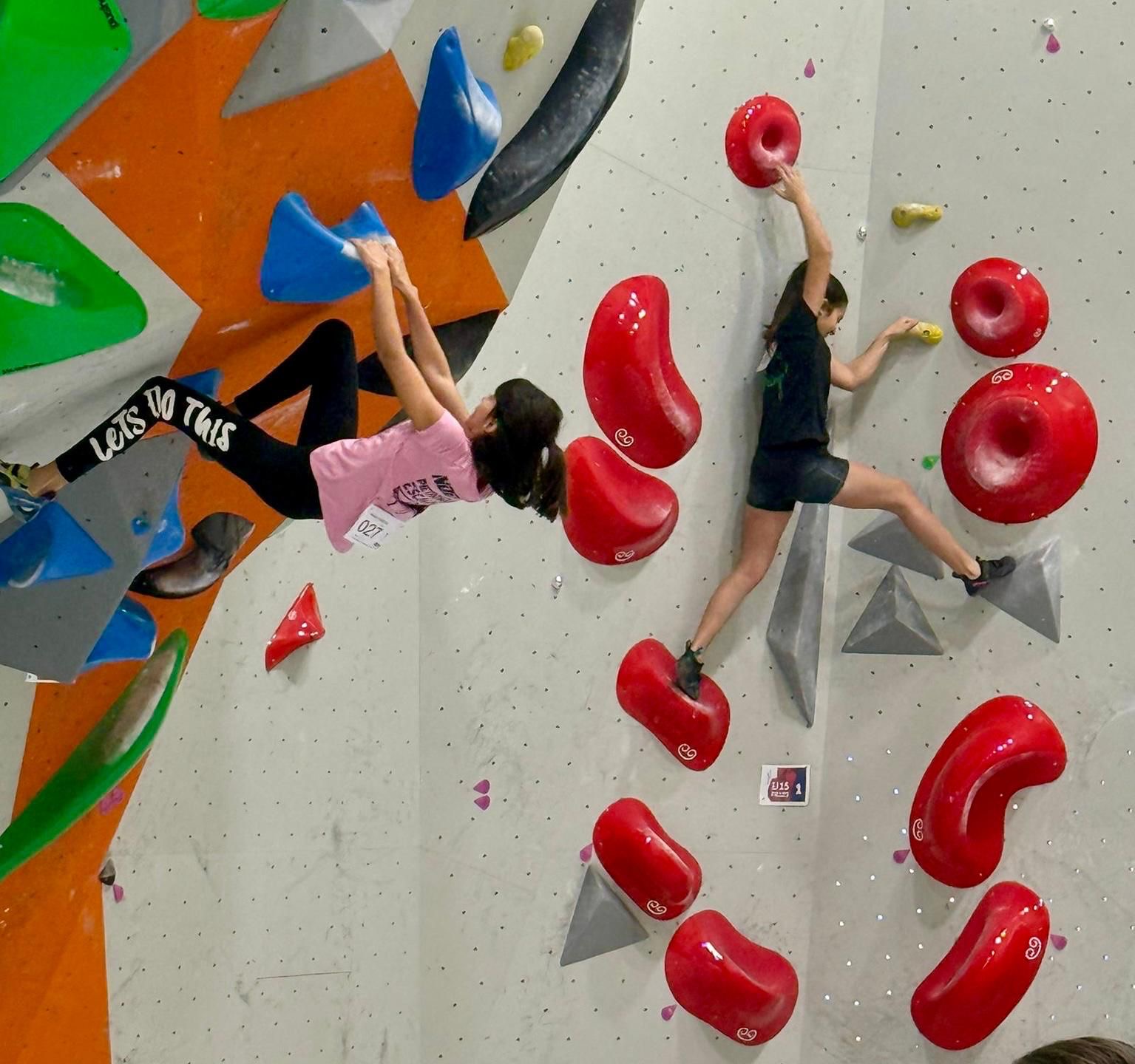 ​La relève corse de l’escalade brille au championnat PACA de bloc