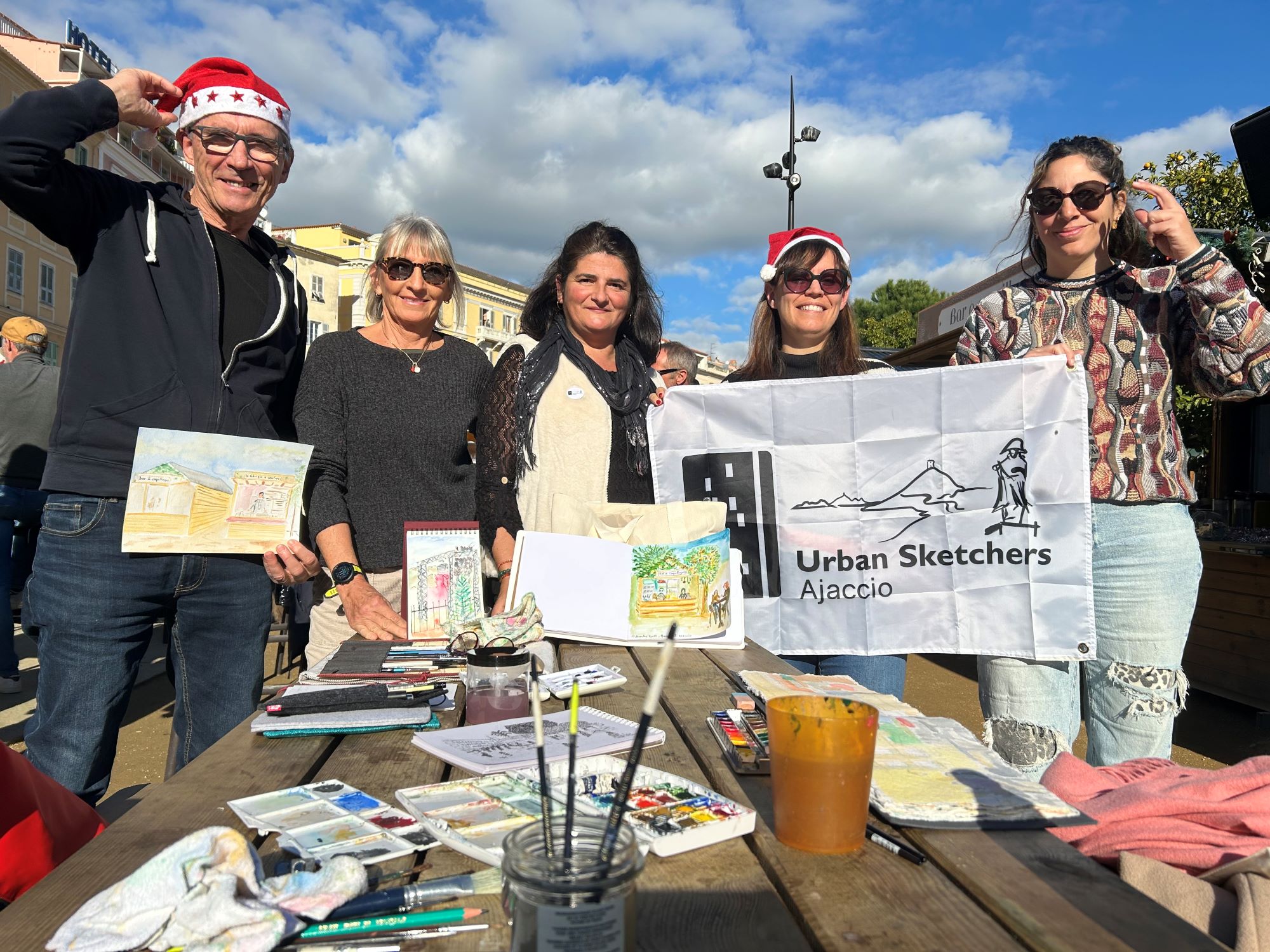 Rencontre avec Urban Sketchers Ajaccio, ces dessinateurs amateurs qui "croquent" la vie urbaine ajaccienne