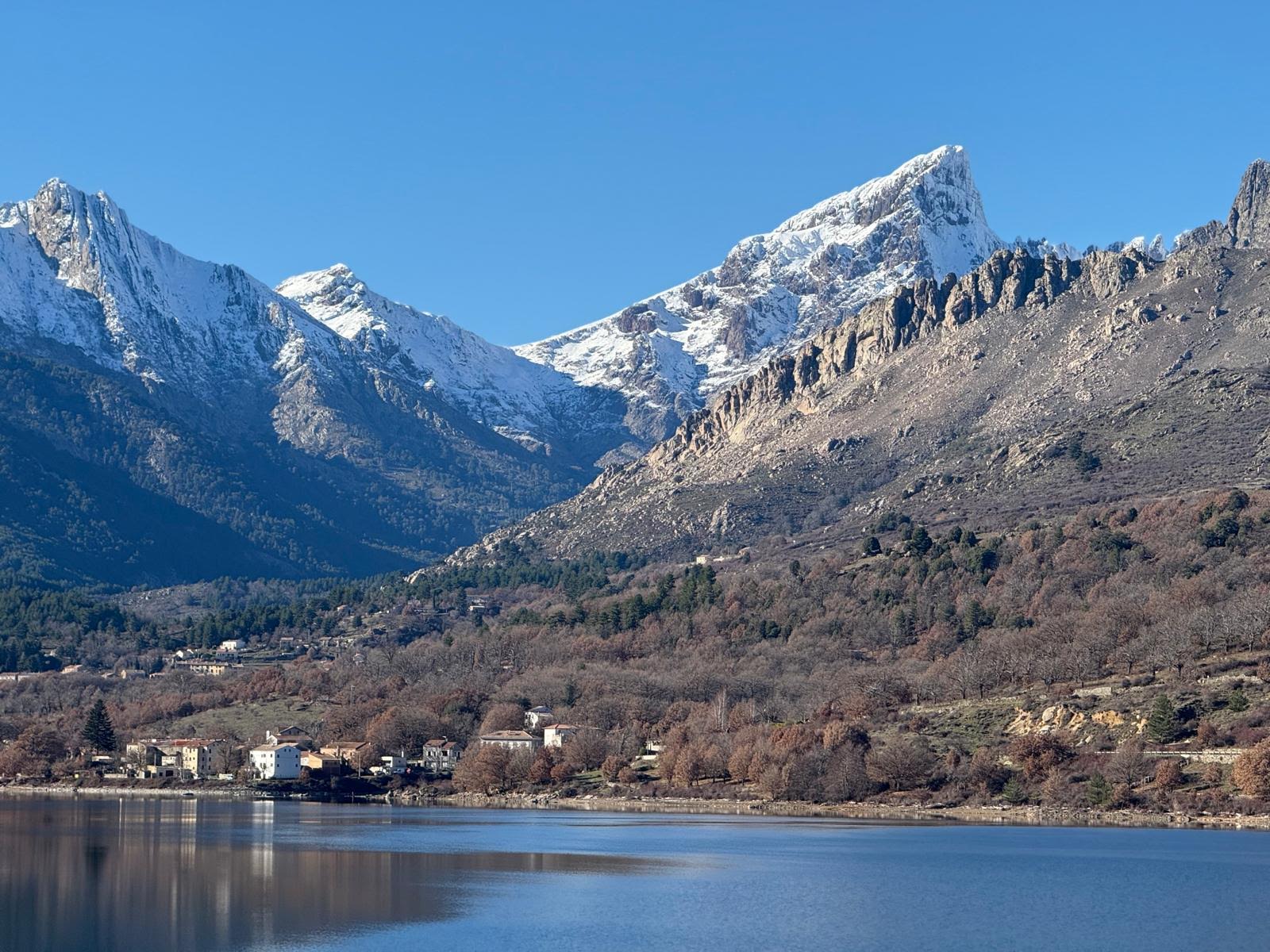 A màghjina - U lavu di Calacuccia, sott’à u Monte Cintu