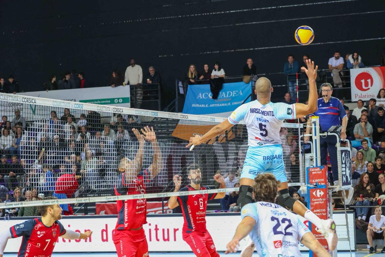​MSL Volley – Le GFC Ajaccio battu par Tours au Palatinu (0-3)