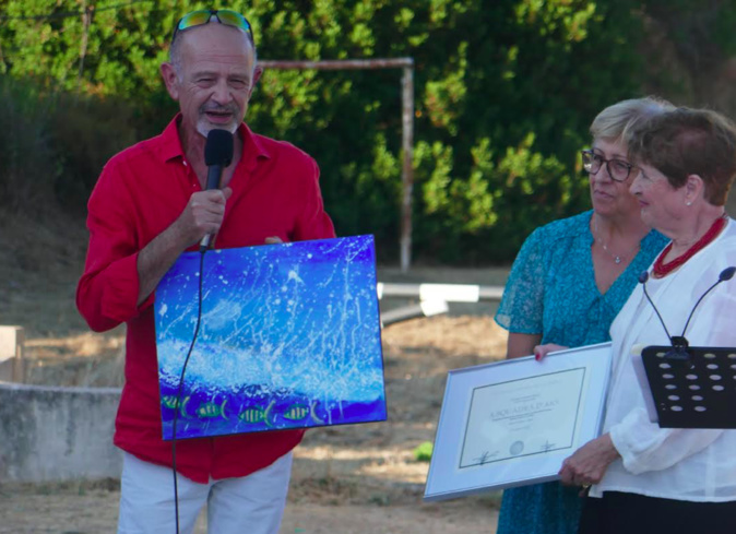 En 2023, Marianghjula Antonetti-Orsoni (2e en partant de la gauche)  a obtenu le Prix de A Casa di a Puisia en catégorie langue corse.