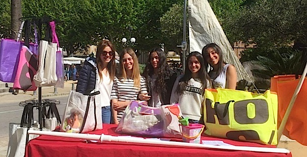 Collège de L'Ile-Rousse : Les élèves créent une gamme de sacs en matière recyclée
