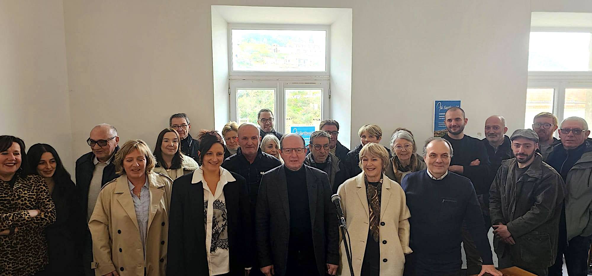 (Facebook (Aiò Sartinesi)