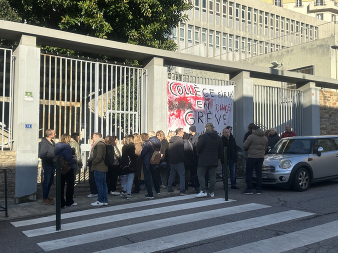 Bastia - La grève se poursuit au collège Giraud ce mardi, les enseignants obtiennent un rendez-vous avec la CDC
