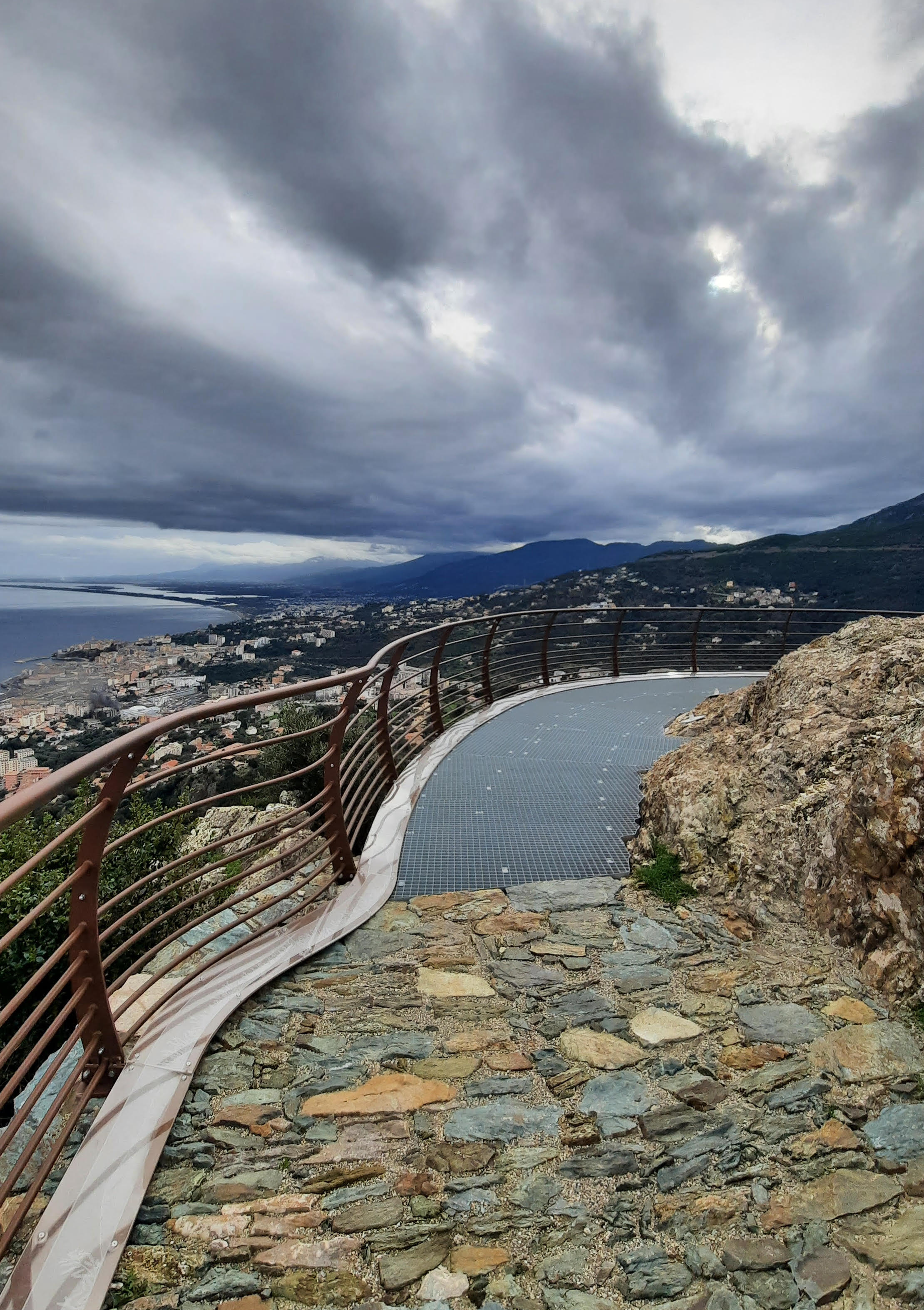 A màghjina - U balcone di E Ville di Petrabugnu