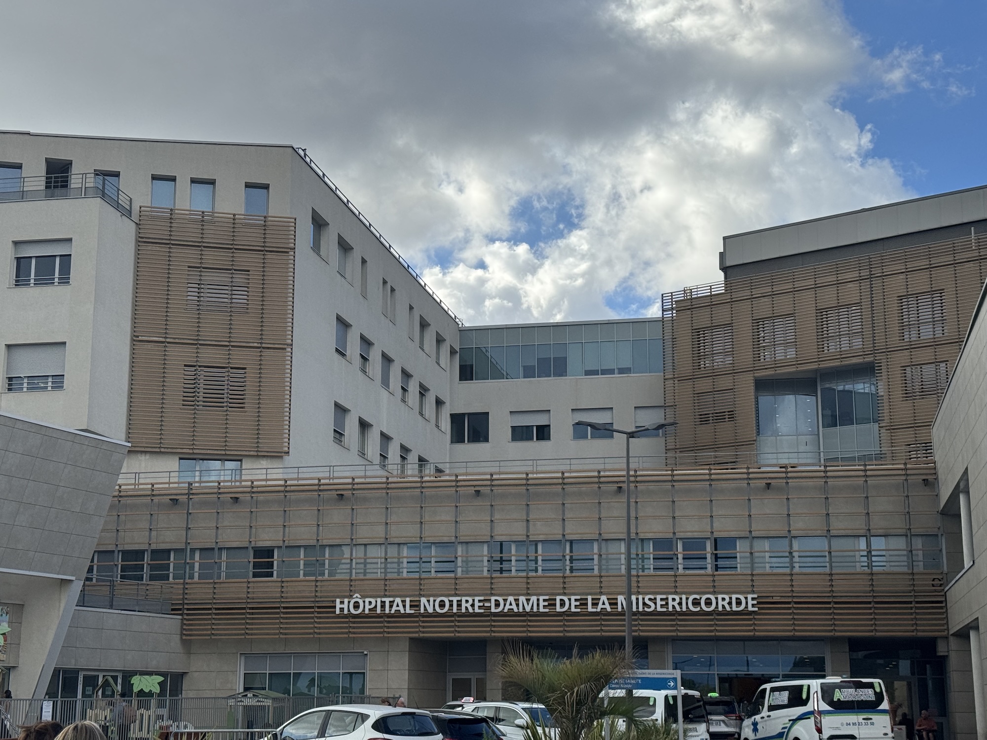 Entre efficacité et bienveillance, la prise en charge des cancers prend une nouvelle dimension à l’hôpital d’Ajaccio