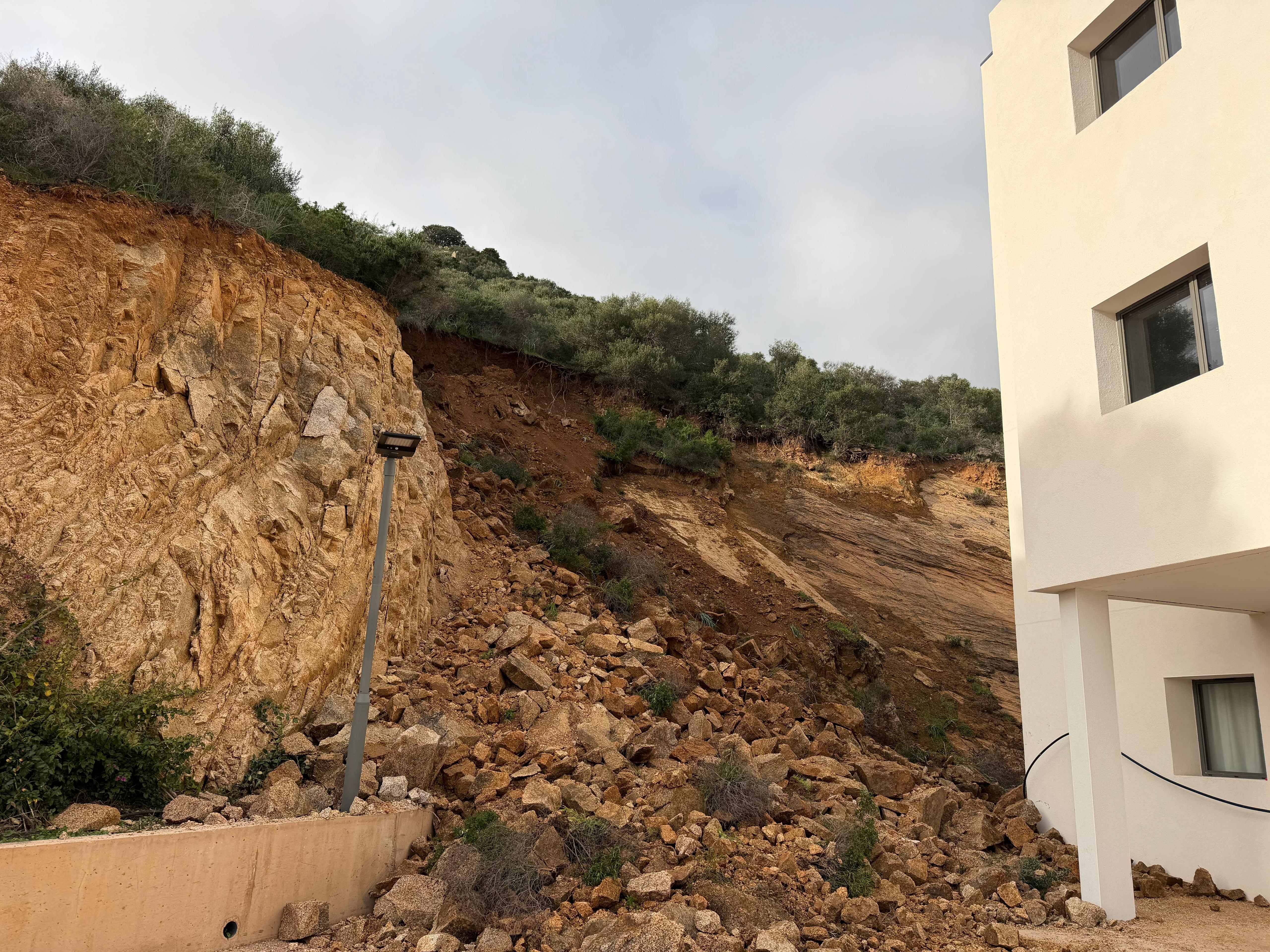 Ajaccio : une résidence de tourisme évacuée après un mouvement de terrain