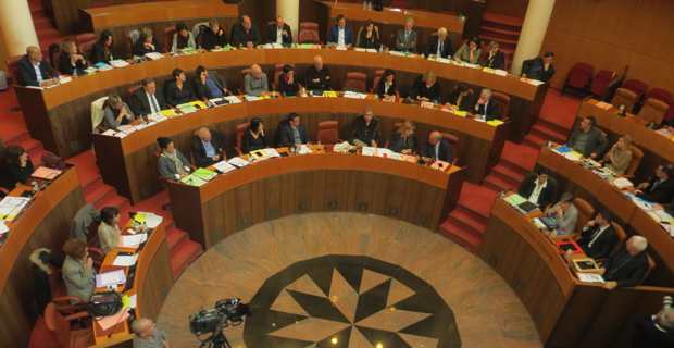 L'Assemblée de Corse.