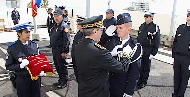 Cérémonie en hommage aux policiers morts pour la France