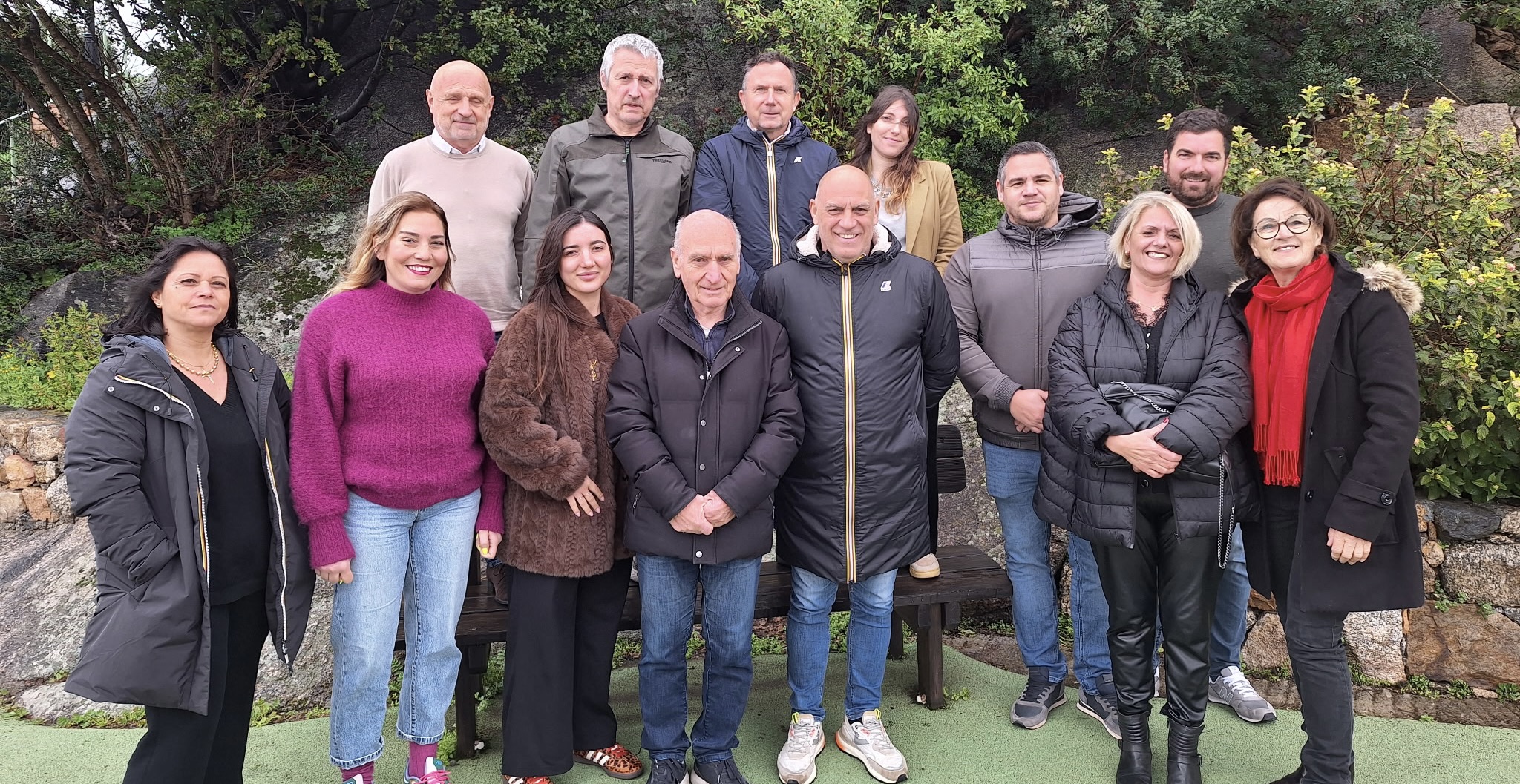 Le maire de Vighjaneddu, Joseph Pucci, entouré des membres de sa liste « Insembu Pa’ Vighjaneddu – Ensemble pour Viggianello », est candidat à sa propre réelection, lors des élections municipales du 15 mars 2026.