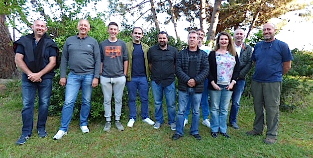 Une partie des membres de L'associu Femu Fium'orbu Castellu Oriente