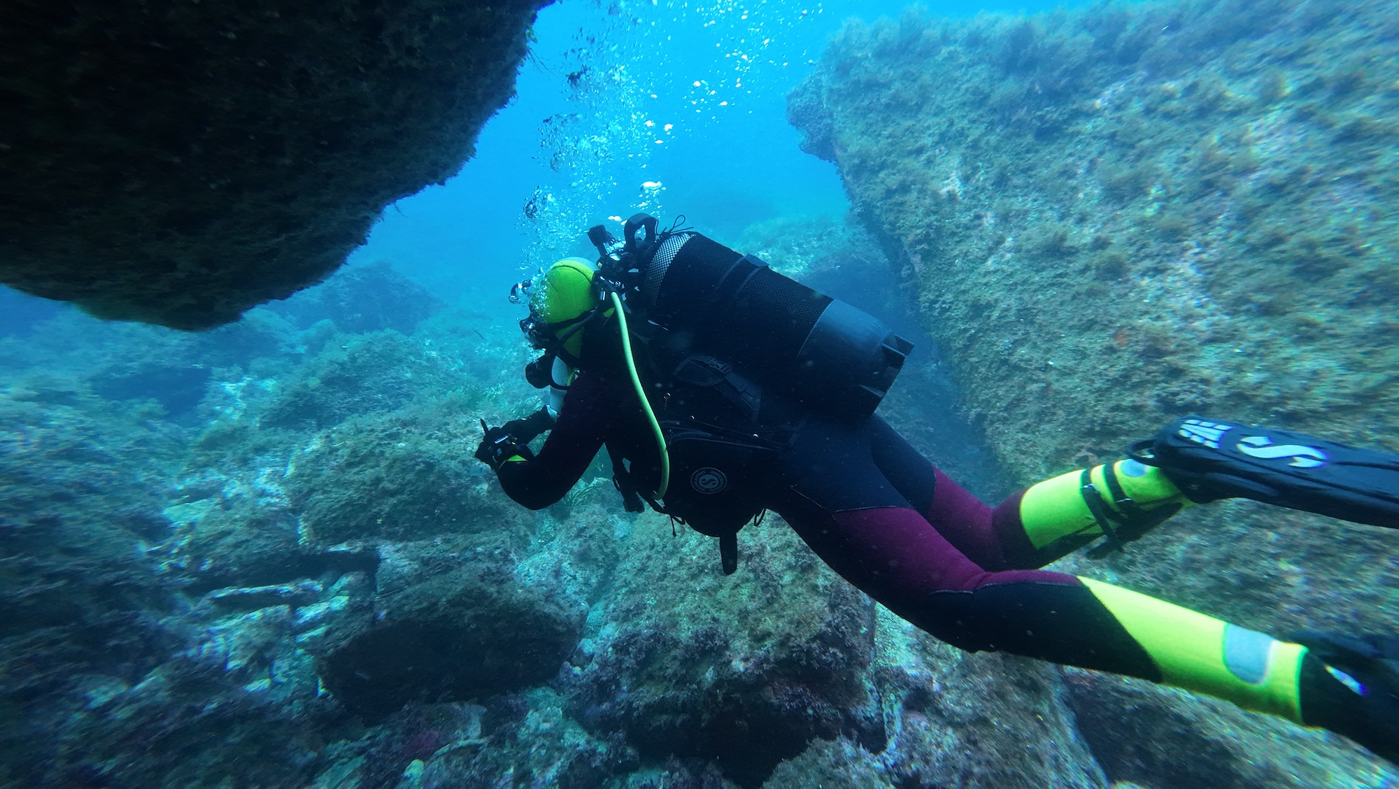 Stella Pasqualaggi, première plongeuse de première classe chez les pompiers en Corse