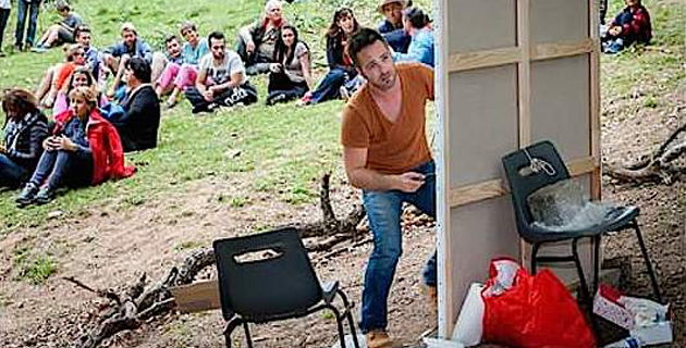 Adrien Martinetti peint les événements en direct : Il sera à L'ile-Rousse du 3 au 17 Juin