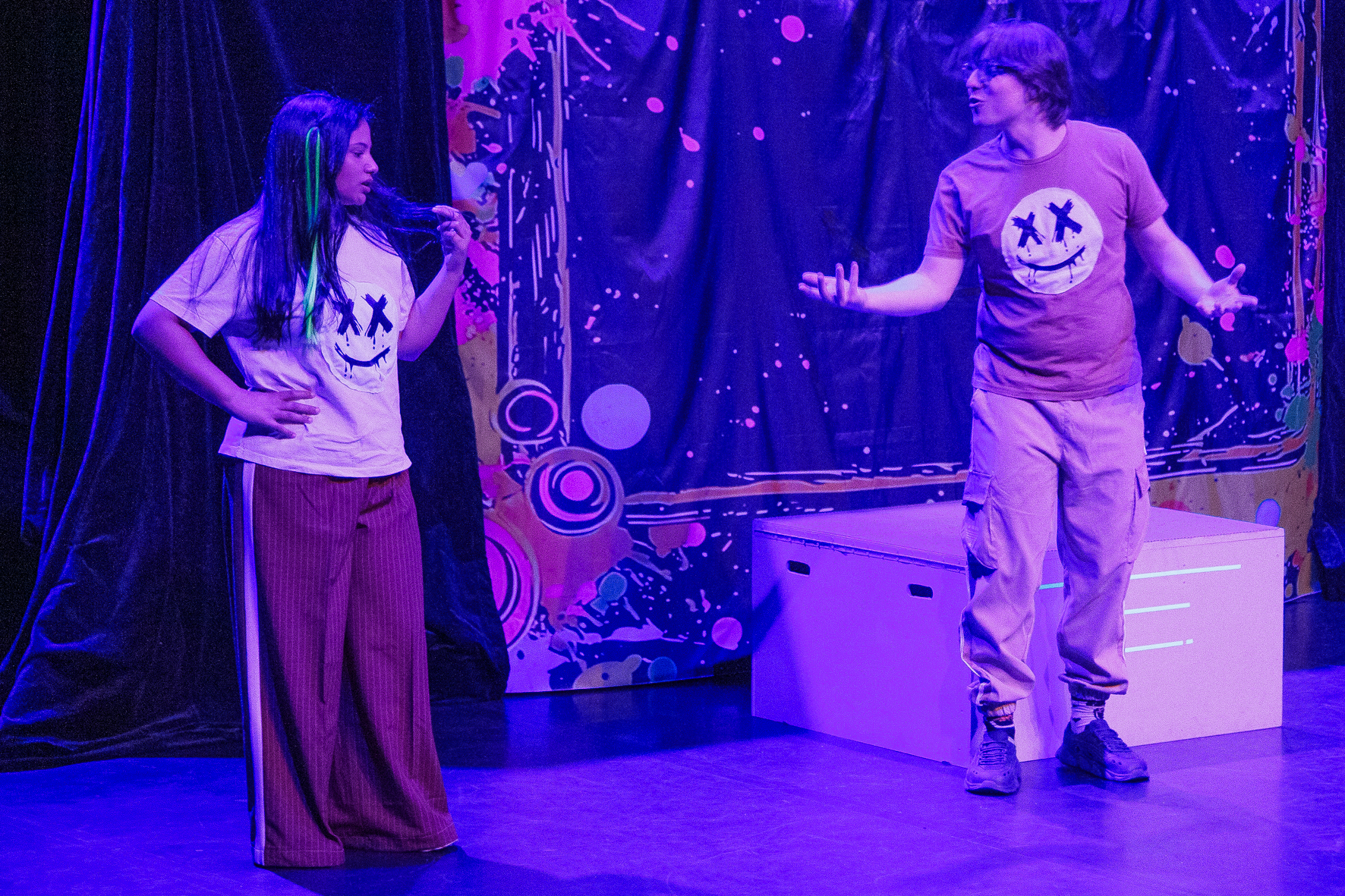 Nume & Rick : une pièce de théâtre pour aborder les dangers du numérique