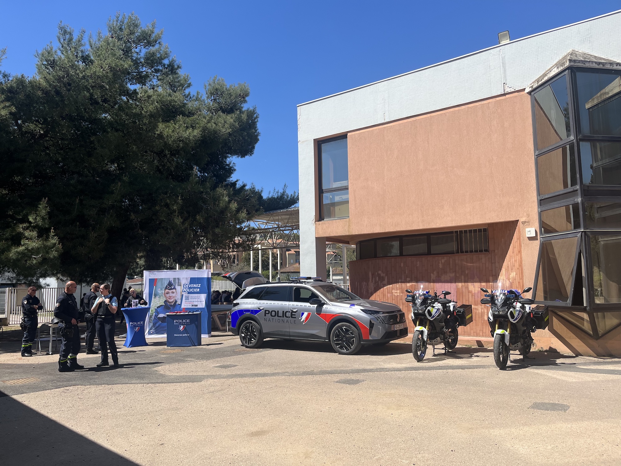 Un forum des métiers pour aider les collégiens de Baléone à construire leur orientation