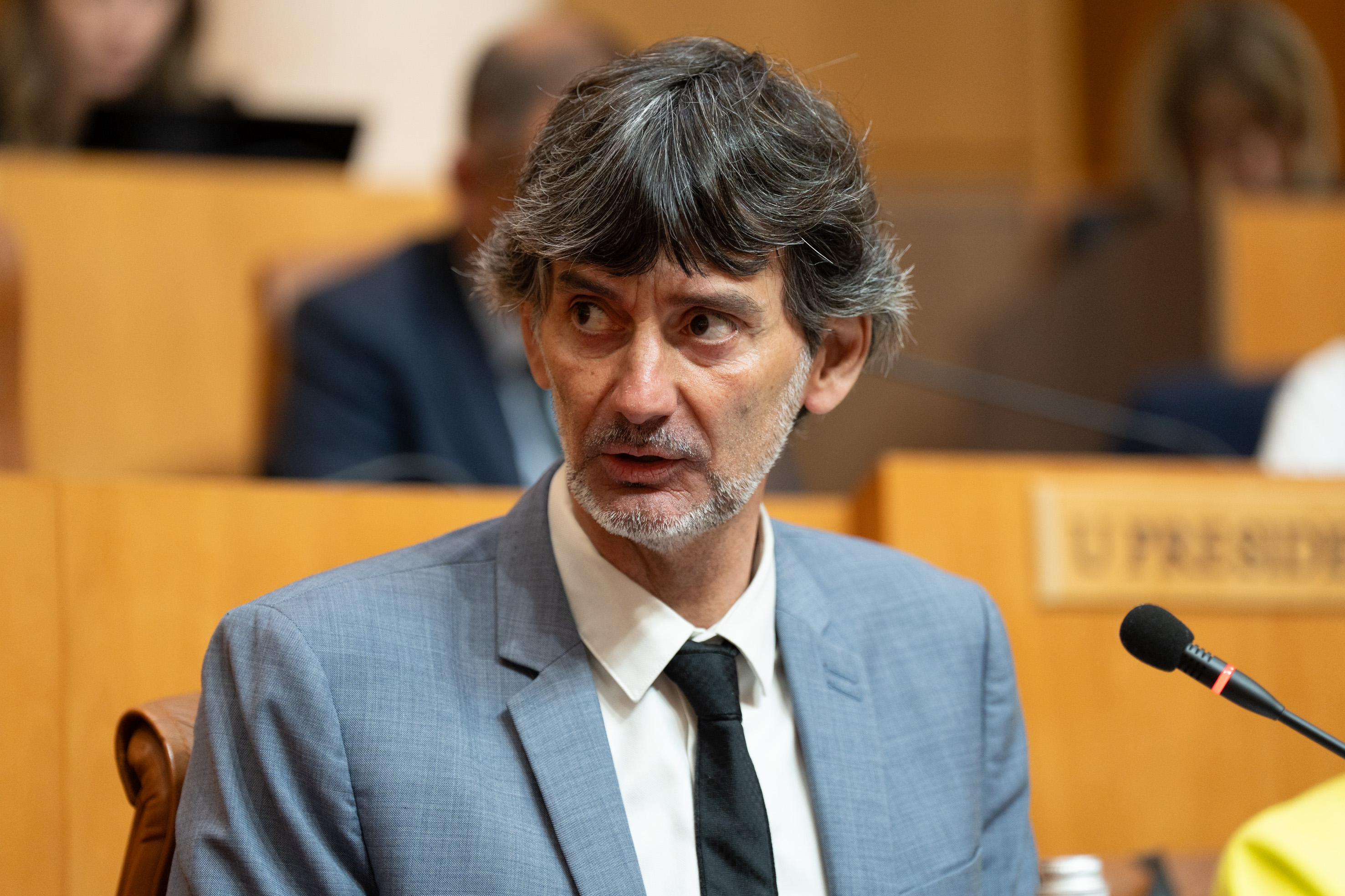 Logement : la révision du règlement « Una casa per tutti, una casa per ognunu » sous le feu de l’opposition