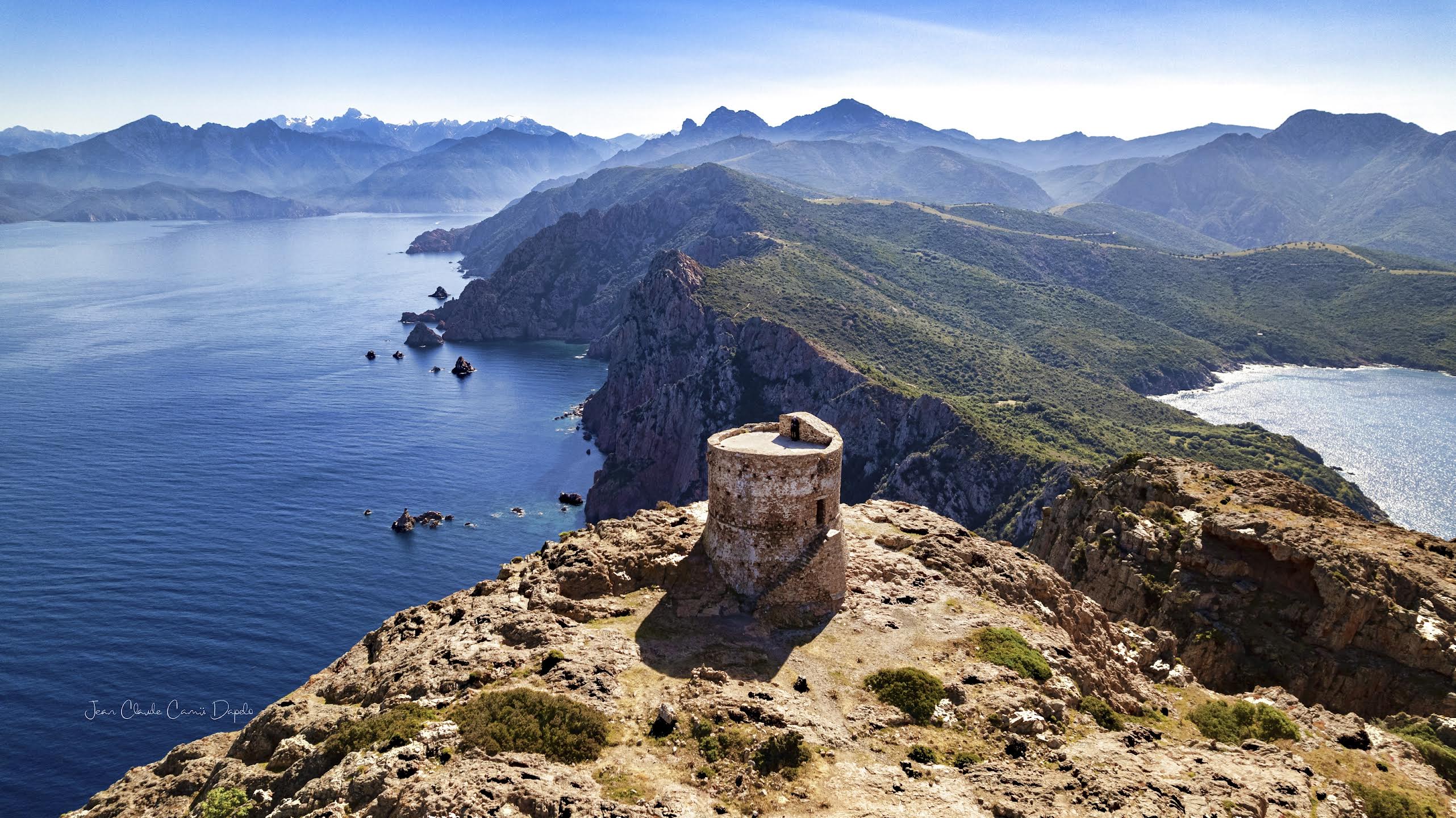 A màghjina - Capu Rossu : a torra sopra à l’abissu