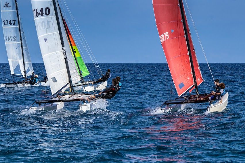 Régates de voile légère à Furiani : le Club Nautique Bastiais maintient le flambeau