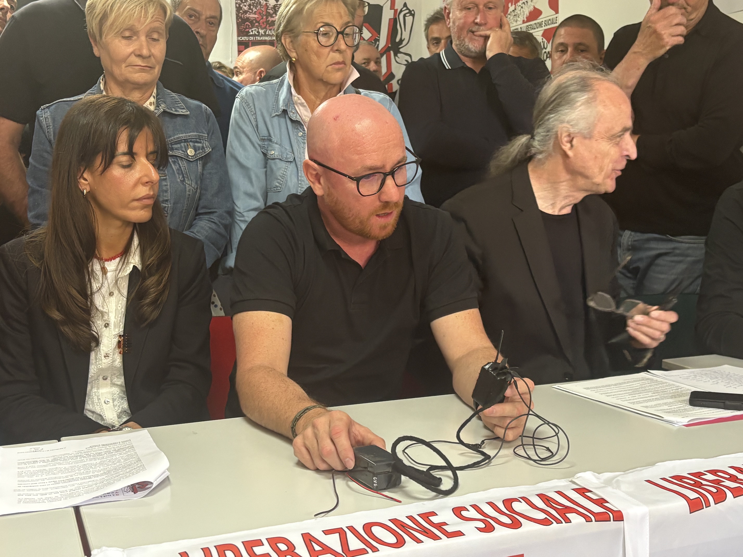« Pratiques barbouzardes » : le STC contre-attaque après la découverte d’un micro et d’une balise sous une voiture appartenant au syndicat