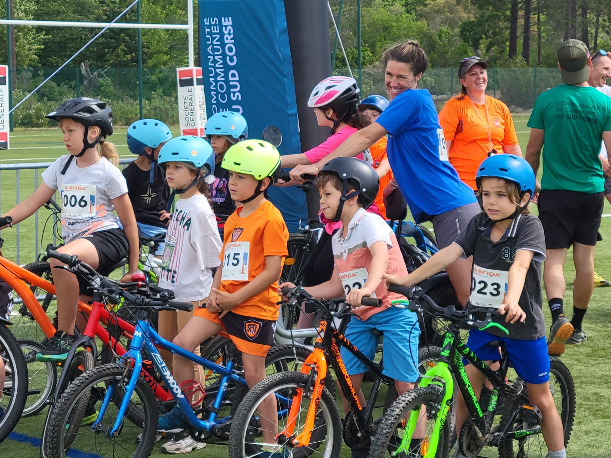 Les enfants à vélo, les parents à pied, c'est le principe de cette course de relais familiale organisée à l'occasion de l'opération Mai à vélo.