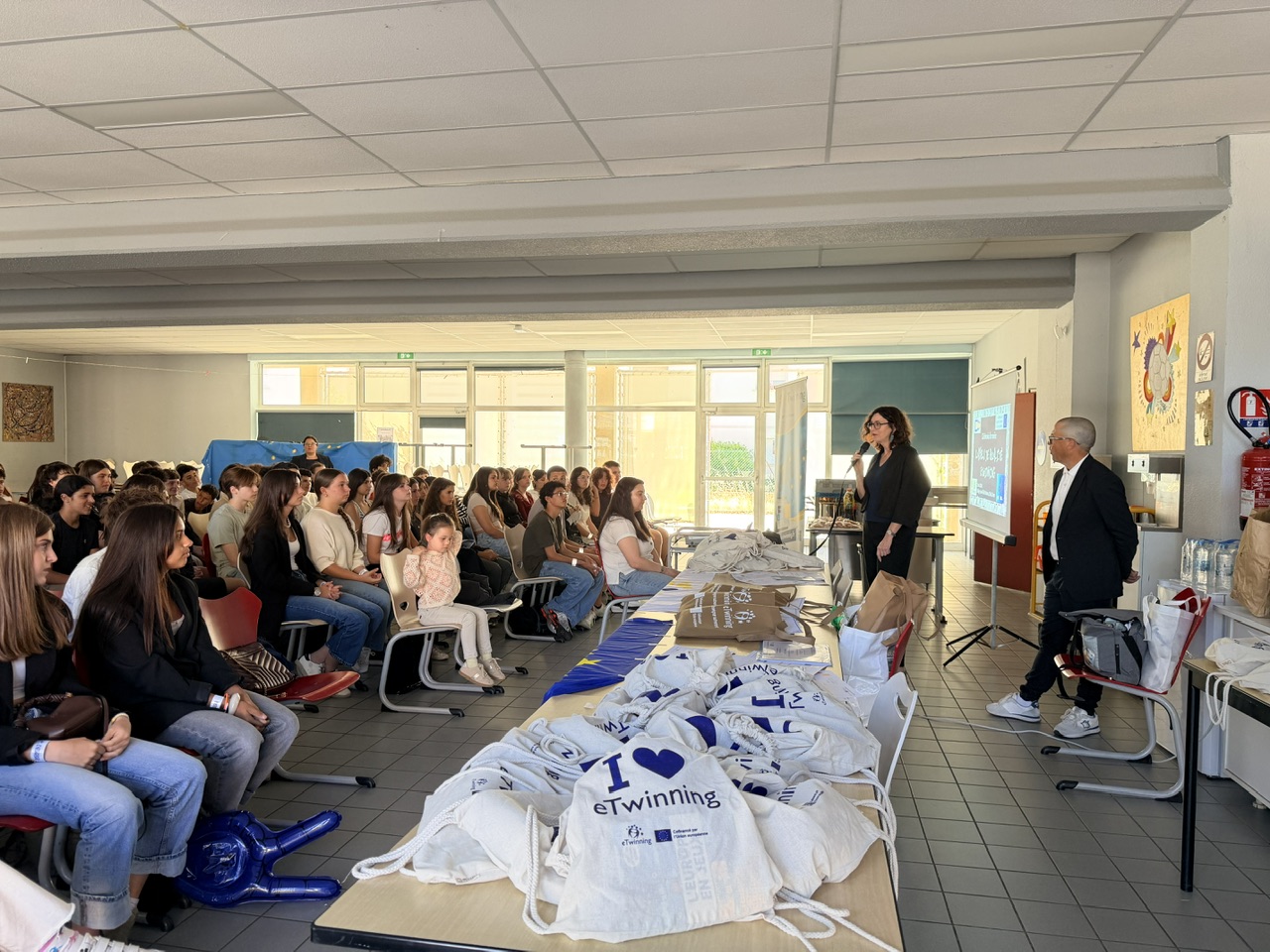 Collège Orabona de Calvi : un prix national et trois labels eTwinning pour les élèves