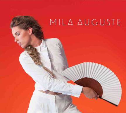 Mila Auguste en concert lors du festival "Les quartiers numériques" à Ajaccio