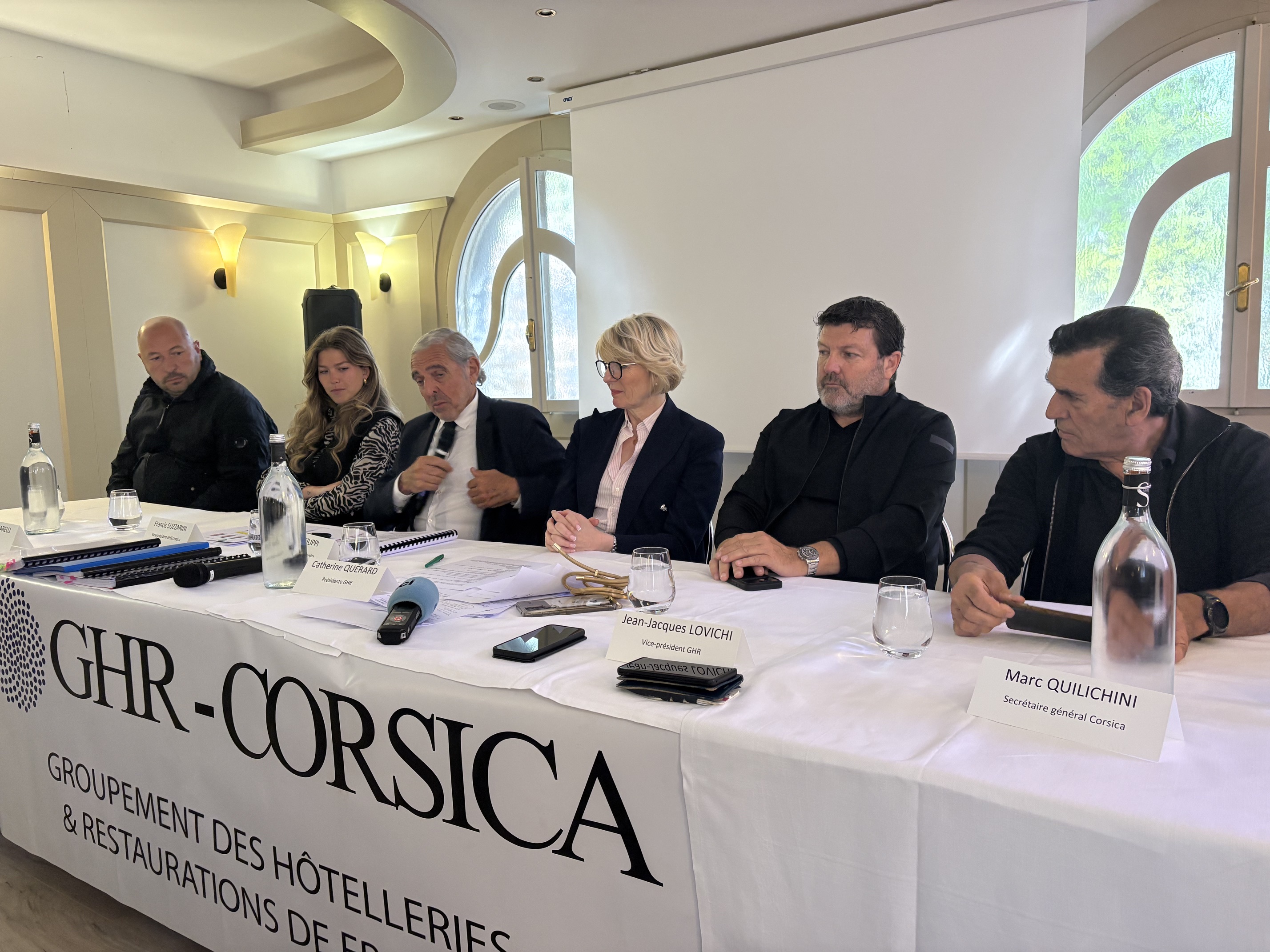 Tourisme en Corse : les hôteliers-restaurateurs lancent un cri d’alarme face à une crise « sans précédent »