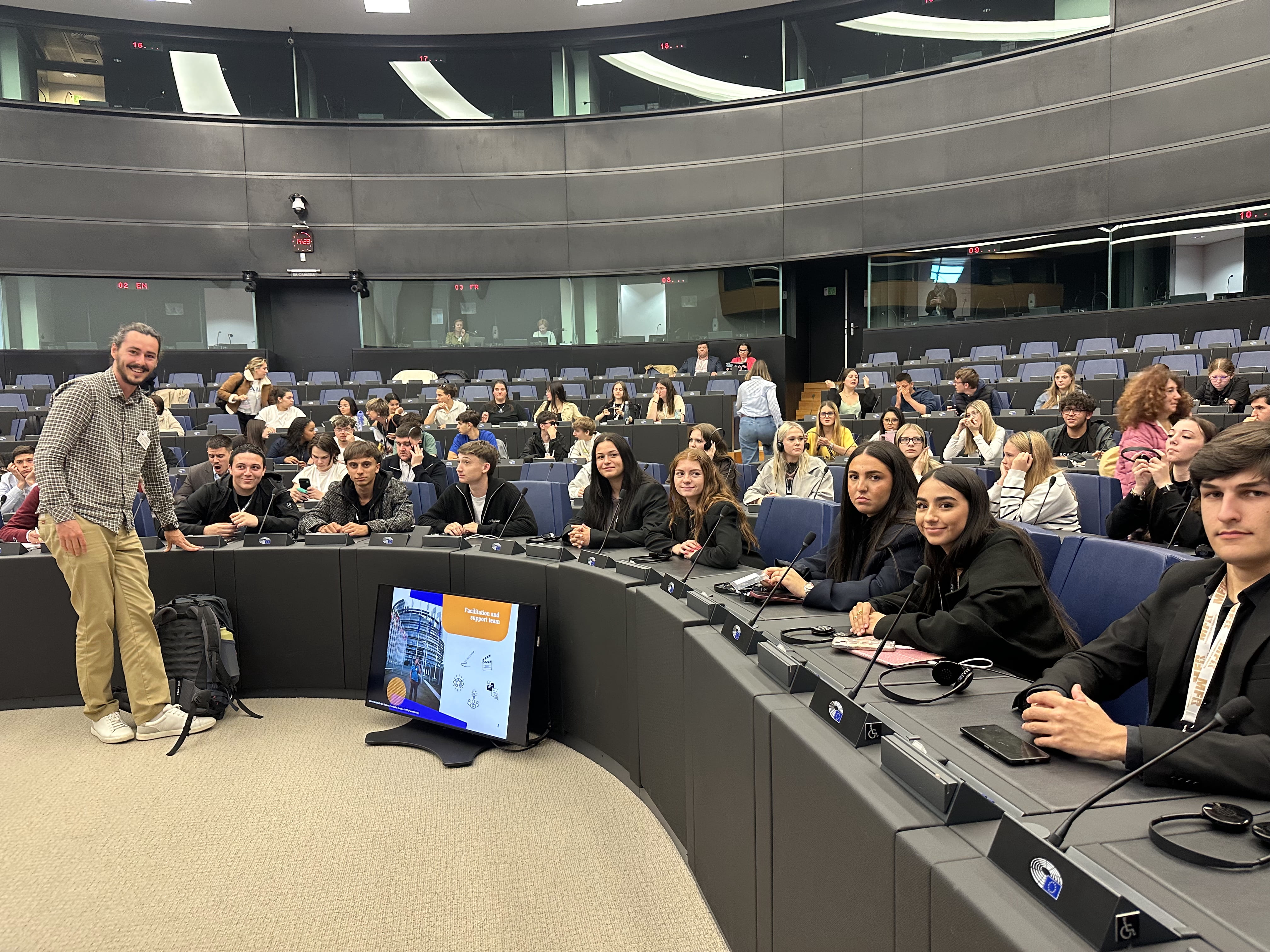 De la Corse à Strasbourg, une immersion européenne pour 11 jeunes