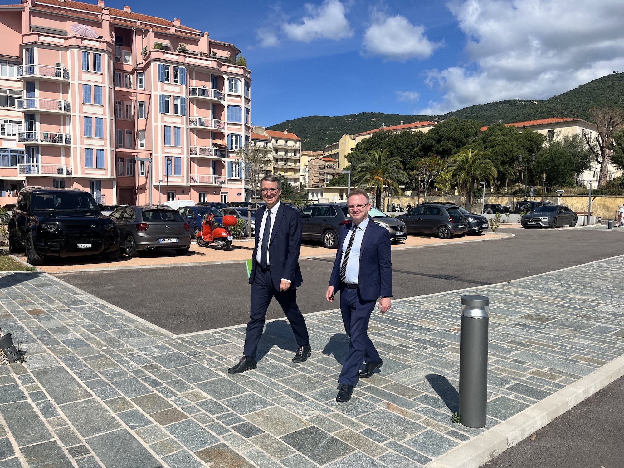 Santé mentale, mobilité, engagement : les défis de la jeunesse corse au cœur de la visite de Thibaut de Saint Pol